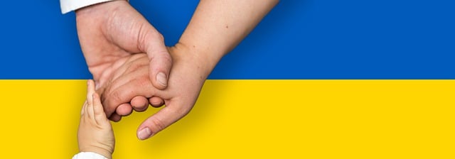 Ukraine Hilfe flag 7048909 640